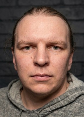 Павел из Пскова 33 года