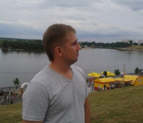 Дмитрий, 36 лет, Рэчыца