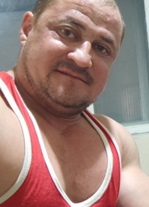 Сергей из Чайковския 43 года
