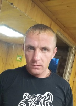 Данил из Пскова 39 лет