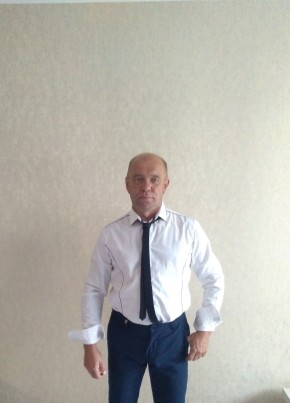 Mikhail, 50, Belarus, Vyalikaya Byerastavitsa