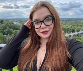 Nina, 22, Moscow