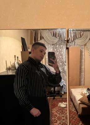 Серёжа из Рязани 22 года