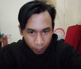 P, 18, Depok (West Java)