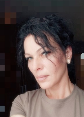 Юля из Саратова 38 лет