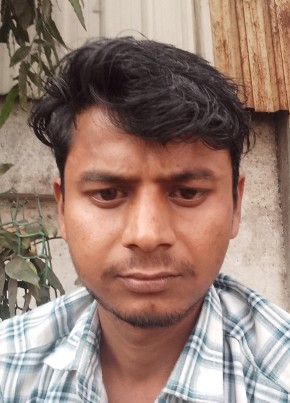 Satish Kumar, 19, India, Surat