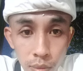 Made, 31, Tabanan