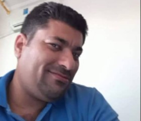 Salah, 45, Aden