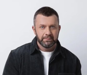 Ilya, 43, Saint Petersburg