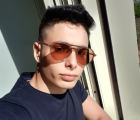 Alessio, 23, Biancavilla