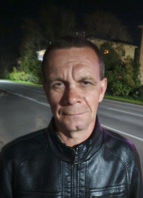 Виталик из Сланцы 53 года