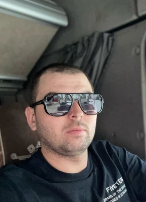 Николай, 31, Россия, Новый Оскол