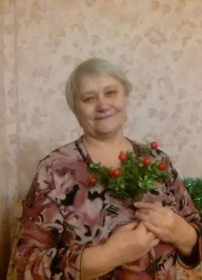 Мария, 72, Россия, Омск