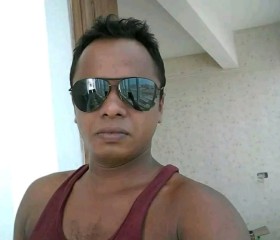 Habib, 23, Muscat