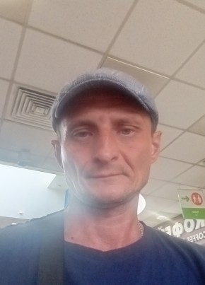 Дмитрий из Пскова 43 года