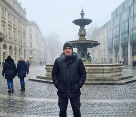 Esmailton, Arts, 47, Brasilia