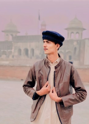 Taswar, 18, پاکستان, كنڈيارو‎