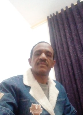 Hussen, 52, اَلْجَمَاهِيرِيَّة اَلْعَرَبِيَّة اَللِّيبِيَّة اَلشَّعْبِيَّة اَلإِشْتِرَاكِيَّة, شعبية سبها