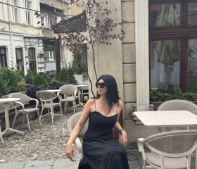 Nina, 42, Belgrade