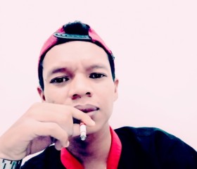 Maz tree, 33, Salatiga