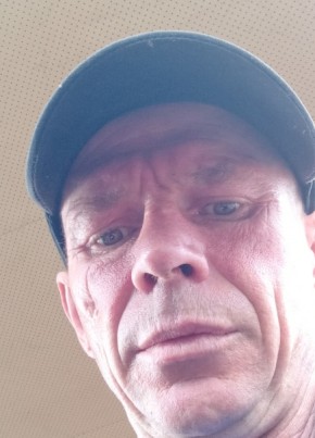 Андрей из Омска 43 года