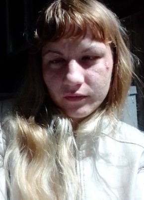 Алена, 28, Россия, Алапаевск