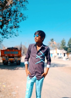 Rahul Sodha, 19, India, Nadiād