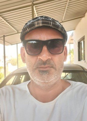 Fato, 42, Cyprus, Nicosia