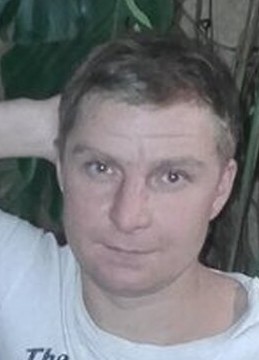 денис из Вольска 42 года