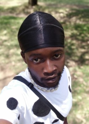 Nevil из Nakuru 22 года