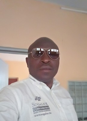 nougat Guy  Be, 46, Republic of Cameroon, Douala