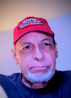 Dennis B из San Antonio 60 лет