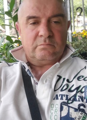Osman из Berlin 56 лет