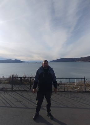 Иван из Магадана 36 лет