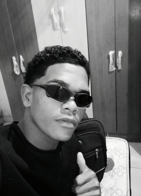 Gabriel из Maceió 19 лет