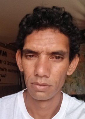 Maro, 36, Territoire de la Polynésie Française, Papeete