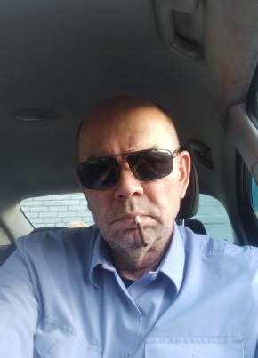 Александр из Гатчины 64 года