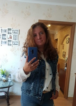 Katerina, 46, Russia, Petergof
