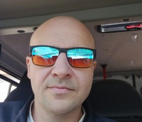 Alex, 40, Neman