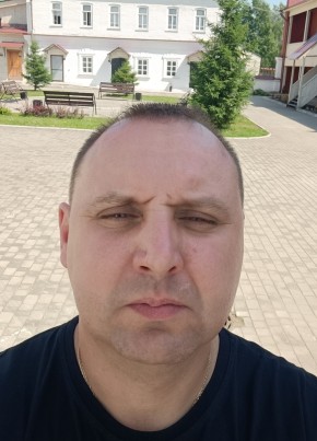 Максим из Енисейска 45 лет