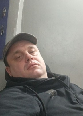 Александр из Орска 43 года