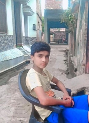 Vishu kashyap, 18, India, Jhinjhāna