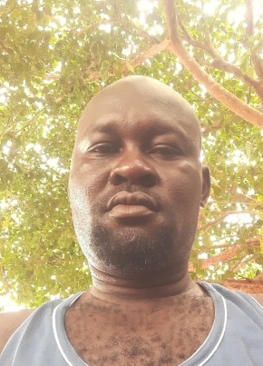 Kelvin, 36, République du Bénin, Comé