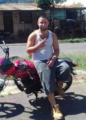 Vinicio из San José (San José) 18 лет