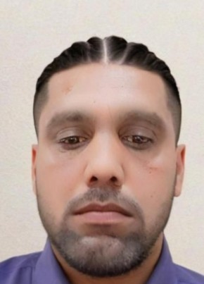 Abrar Muhammad из دبي 18 лет