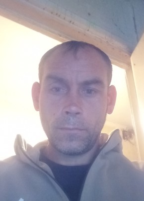 Михаил из Симферополи 38 лет