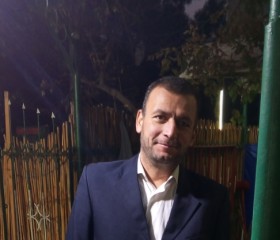 Rakhmatchon, 39, Khujand