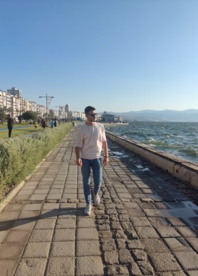 Muhammed, 24, Türkiye Cumhuriyeti, Kuşadası