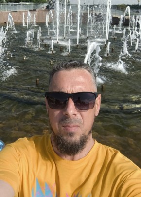 Антон из Ноябрьска 43 года