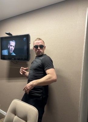 Павел из Тосно 29 лет